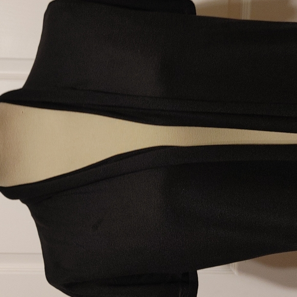 🐛 August Silk Sweater - Picture 2 of 9